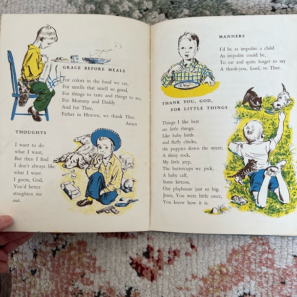 1953 God Loves You: Our Family's Favorite Stories and Prayers Vintage 1953 - Picture 6 of 11